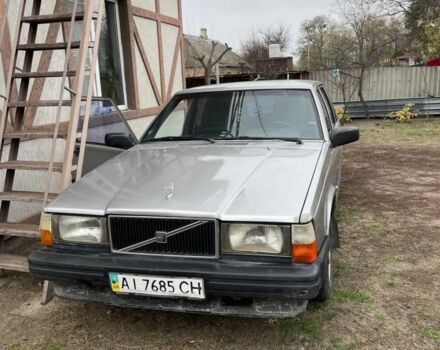 Серый Вольво 740, объемом двигателя 2.3 л и пробегом 300 тыс. км за 600 $, фото 1 на Automoto.ua