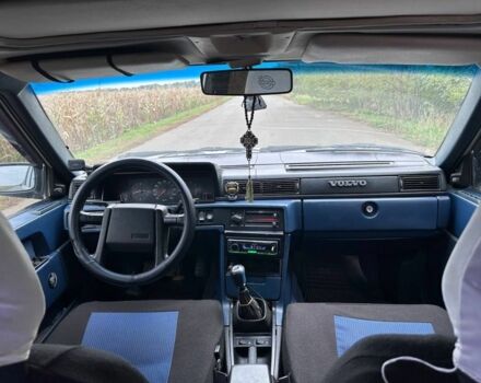 Серый Вольво 740, объемом двигателя 2.3 л и пробегом 400 тыс. км за 1300 $, фото 6 на Automoto.ua