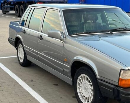 Серый Вольво 740, объемом двигателя 2.3 л и пробегом 300 тыс. км за 2200 $, фото 2 на Automoto.ua