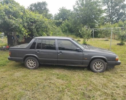 Сірий Вольво 740, об'ємом двигуна 2 л та пробігом 400 тис. км за 2000 $, фото 4 на Automoto.ua