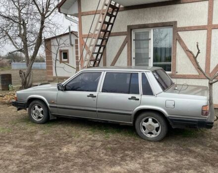 Сірий Вольво 740, об'ємом двигуна 2.3 л та пробігом 300 тис. км за 600 $, фото 1 на Automoto.ua
