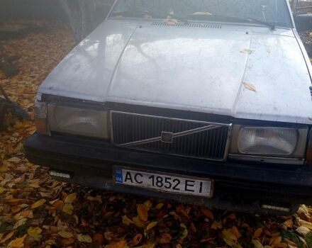 Серый Вольво 740, объемом двигателя 2.4 л и пробегом 640 тыс. км за 1000 $, фото 1 на Automoto.ua