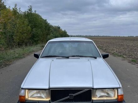 Серый Вольво 740, объемом двигателя 2.3 л и пробегом 400 тыс. км за 1300 $, фото 1 на Automoto.ua