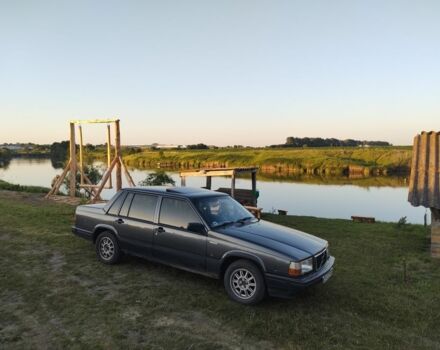 Сірий Вольво 740, об'ємом двигуна 2 л та пробігом 400 тис. км за 2000 $, фото 1 на Automoto.ua