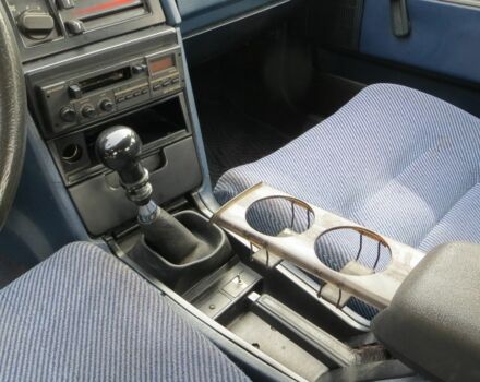 Синий Вольво 740, объемом двигателя 2.3 л и пробегом 1 тыс. км за 1700 $, фото 10 на Automoto.ua