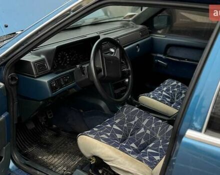 Синій Вольво 740, об'ємом двигуна 2.32 л та пробігом 384 тис. км за 1500 $, фото 7 на Automoto.ua