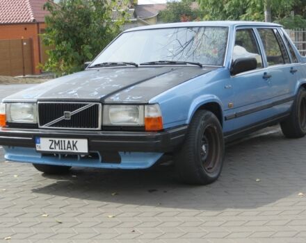 Синий Вольво 740, объемом двигателя 2.3 л и пробегом 1 тыс. км за 1700 $, фото 2 на Automoto.ua