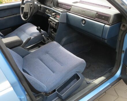 Синий Вольво 740, объемом двигателя 2.3 л и пробегом 1 тыс. км за 1700 $, фото 17 на Automoto.ua