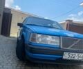 Синий Вольво 740, объемом двигателя 2.4 л и пробегом 300 тыс. км за 1200 $, фото 1 на Automoto.ua