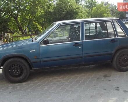 Синий Вольво 740, объемом двигателя 2.38 л и пробегом 300 тыс. км за 1550 $, фото 3 на Automoto.ua