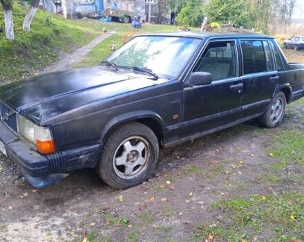 Синій Вольво 740, об'ємом двигуна 2 л та пробігом 345 тис. км за 700 $, фото 1 на Automoto.ua