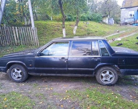 Синій Вольво 740, об'ємом двигуна 2 л та пробігом 345 тис. км за 700 $, фото 2 на Automoto.ua