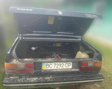 Синий Вольво 740, объемом двигателя 2.4 л и пробегом 450 тыс. км за 900 $, фото 5 на Automoto.ua