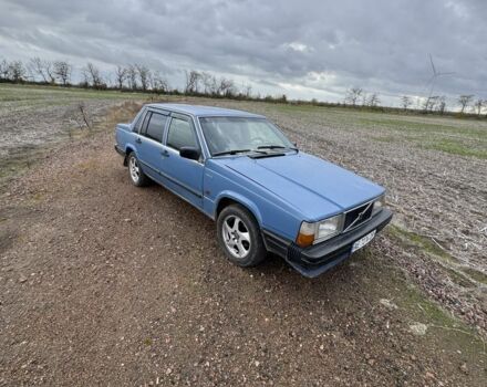 Синий Вольво 740, объемом двигателя 2 л и пробегом 350 тыс. км за 1350 $, фото 2 на Automoto.ua