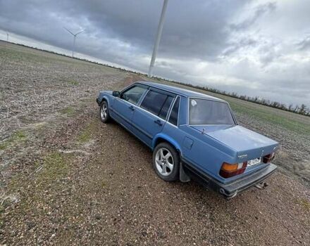 Синий Вольво 740, объемом двигателя 2 л и пробегом 350 тыс. км за 1350 $, фото 2 на Automoto.ua