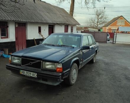 Синий Вольво 740, объемом двигателя 2 л и пробегом 140 тыс. км за 950 $, фото 1 на Automoto.ua