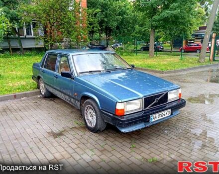 Синий Вольво 740, объемом двигателя 2.3 л и пробегом 0 тыс. км за 2000 $, фото 1 на Automoto.ua