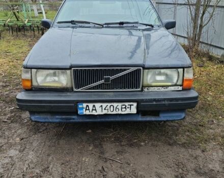 Синій Вольво 740, об'ємом двигуна 2 л та пробігом 466 тис. км за 550 $, фото 1 на Automoto.ua