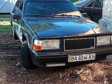 Вольво 740 1990 у Чернігові на Automoto.ua Синій Вольво 740, об'ємом двигуна 2 л та пробігом 500 тис. км за 700 $, фото 1 на Automoto.ua