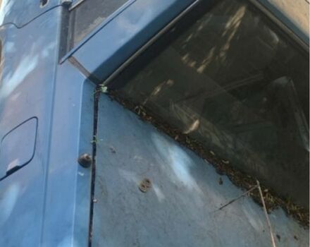 Синий Вольво 740, объемом двигателя 0 л и пробегом 200 тыс. км за 300 $, фото 1 на Automoto.ua