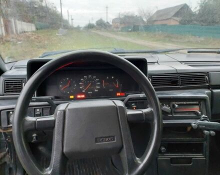 Зеленый Вольво 740, объемом двигателя 2.3 л и пробегом 318 тыс. км за 1200 $, фото 6 на Automoto.ua