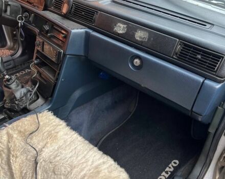 Серый Вольво 745, объемом двигателя 2.4 л и пробегом 3 тыс. км за 1187 $, фото 4 на Automoto.ua