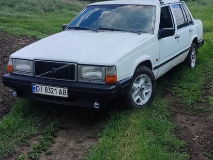 Вольво 760 1985 в Кривом Роге на Automoto.ua Белый Вольво 760, объемом двигателя 2.4 л и пробегом 700 тыс. км за 1088 $, фото 1 на Automoto.ua
