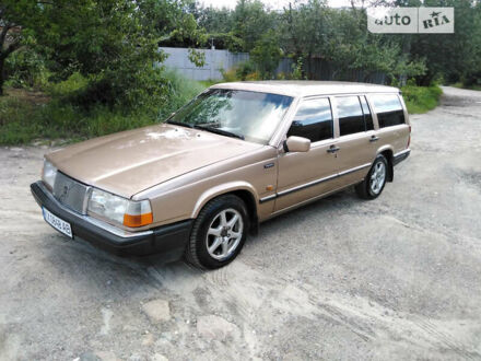 Вольво 760 1989 у Харкові на Automoto.ua Бежевий Вольво 760, об'ємом двигуна 2.32 л та пробігом 250 тис. км за 1850 $, фото 1 на Automoto.ua