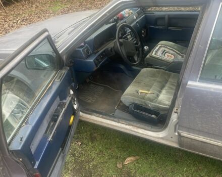 Сірий Вольво 760, об'ємом двигуна 0 л та пробігом 400 тис. км за 2200 $, фото 7 на Automoto.ua