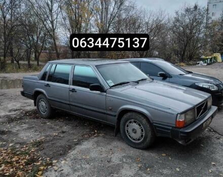 Серый Вольво 760, объемом двигателя 2.3 л и пробегом 400 тыс. км за 1000 $, фото 1 на Automoto.ua