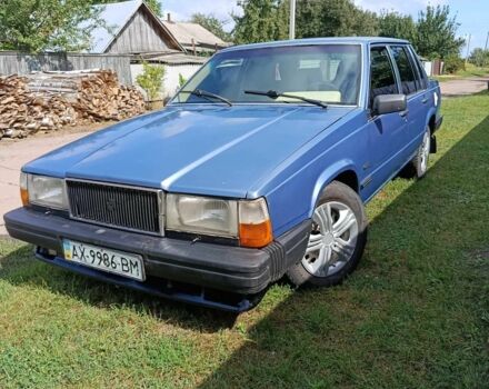 Синий Вольво 760, объемом двигателя 2.3 л и пробегом 193 тыс. км за 1100 $, фото 3 на Automoto.ua