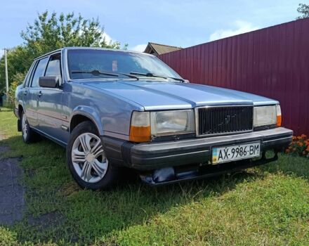 Синій Вольво 760, об'ємом двигуна 2.3 л та пробігом 193 тис. км за 1100 $, фото 1 на Automoto.ua