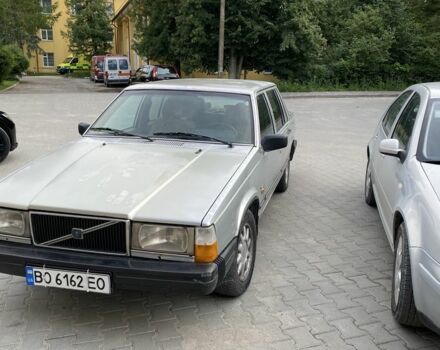 Зелений Вольво 760, об'ємом двигуна 2.4 л та пробігом 333 тис. км за 1700 $, фото 1 на Automoto.ua