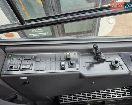 Белый Вольво 7700, объемом двигателя 9.37 л и пробегом 500 тыс. км за 17900 $, фото 11 на Automoto.ua