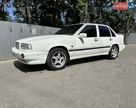 Белый Вольво 850, объемом двигателя 2 л и пробегом 1 тыс. км за 2500 $, фото 1 на Automoto.ua