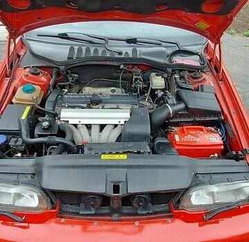 Червоний Вольво 850, об'ємом двигуна 2.5 л та пробігом 275 тис. км за 3500 $, фото 5 на Automoto.ua