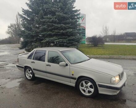 Серый Вольво 850, объемом двигателя 2.4 л и пробегом 350 тыс. км за 2200 $, фото 1 на Automoto.ua