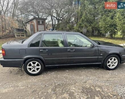 Синий Вольво 850, объемом двигателя 2.5 л и пробегом 460 тыс. км за 2500 $, фото 10 на Automoto.ua