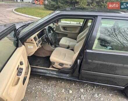 Синий Вольво 850, объемом двигателя 2.5 л и пробегом 460 тыс. км за 2500 $, фото 3 на Automoto.ua