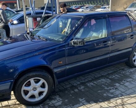 Синий Вольво 850, объемом двигателя 2.5 л и пробегом 2 тыс. км за 2700 $, фото 2 на Automoto.ua