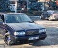Синий Вольво 850, объемом двигателя 2.5 л и пробегом 450 тыс. км за 2500 $, фото 1 на Automoto.ua