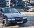 Синий Вольво 850, объемом двигателя 2.5 л и пробегом 450 тыс. км за 2500 $, фото 1 на Automoto.ua