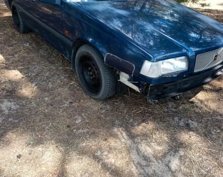 Синий Вольво 850, объемом двигателя 2 л и пробегом 270 тыс. км за 1200 $, фото 1 на Automoto.ua