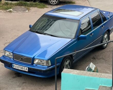 Синий Вольво 850, объемом двигателя 2.5 л и пробегом 520 тыс. км за 1800 $, фото 1 на Automoto.ua