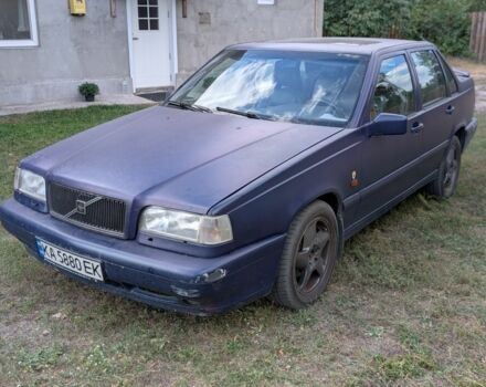 Синий Вольво 850, объемом двигателя 2.3 л и пробегом 305 тыс. км за 2000 $, фото 1 на Automoto.ua