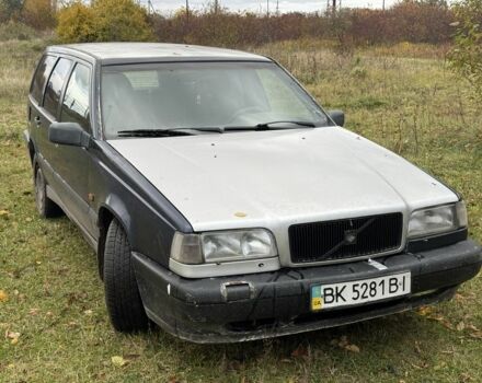 Синий Вольво 850, объемом двигателя 2 л и пробегом 250 тыс. км за 1500 $, фото 1 на Automoto.ua