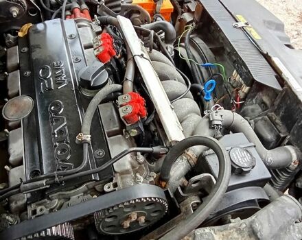 Зеленый Вольво 850, объемом двигателя 2.4 л и пробегом 0 тыс. км за 1700 $, фото 6 на Automoto.ua