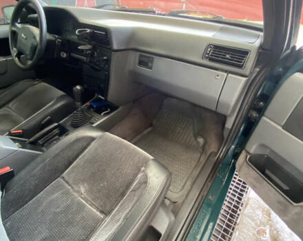 Зеленый Вольво 850, объемом двигателя 2.44 л и пробегом 380 тыс. км за 1700 $, фото 5 на Automoto.ua