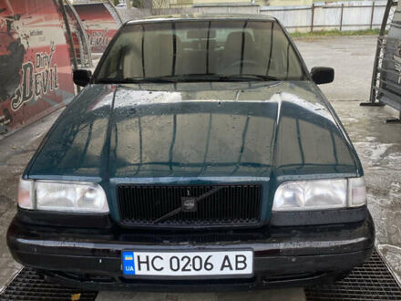 Зеленый Вольво 850, объемом двигателя 2.44 л и пробегом 380 тыс. км за 1700 $, фото 1 на Automoto.ua