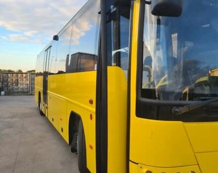 Желтый Вольво 8700, объемом двигателя 7.15 л и пробегом 485 тыс. км за 37074 $, фото 30 на Automoto.ua